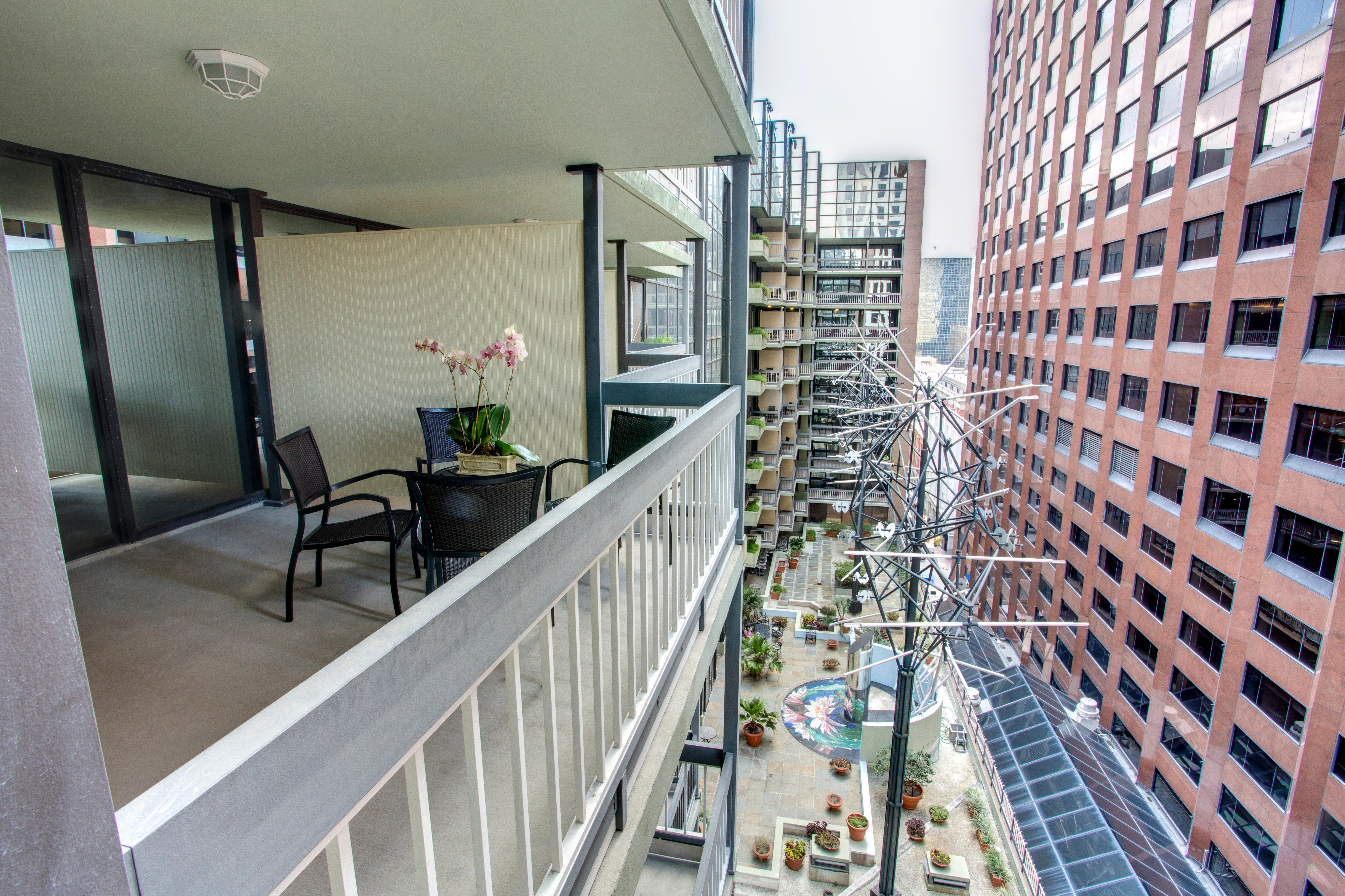 Intercontinental New Orleans, An Ihg Hotel Exterior photo